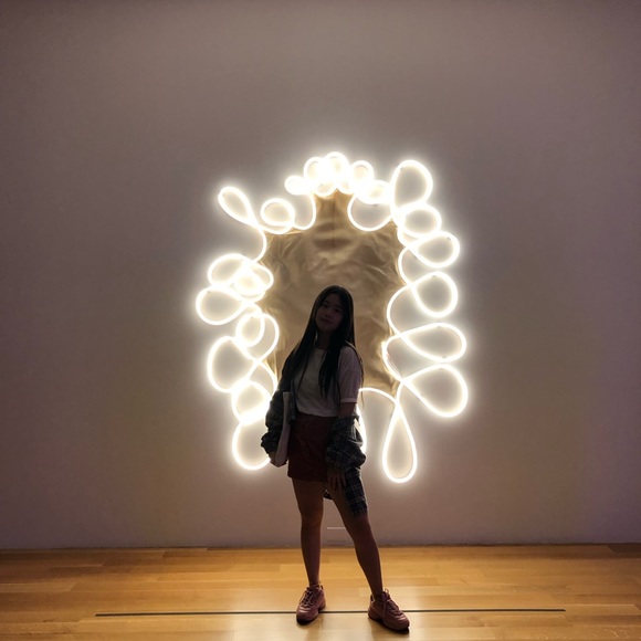 Meet your Posher, Marina - Picture 1 of 1